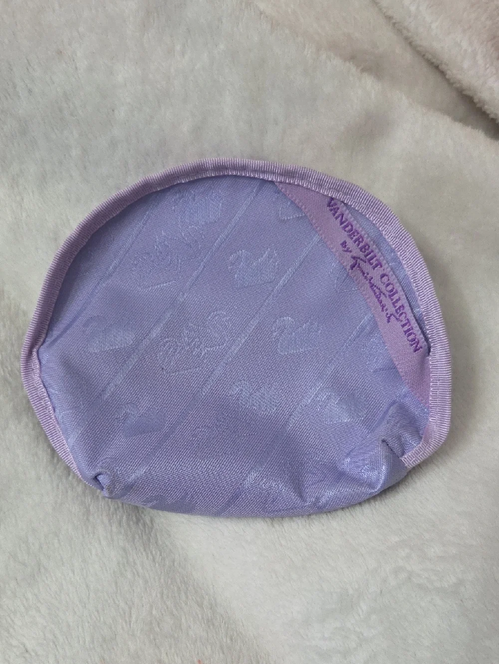 Gloria vanderbilt Swan cosmetic case nwot